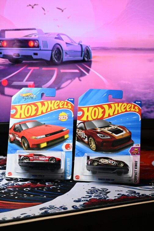 Combo - Hot Wheels Hako Type D & Toyata GR86 (2025)
