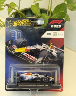 Hot Wheels Visa Cash App Racing Bulls F1 Team (#31)
